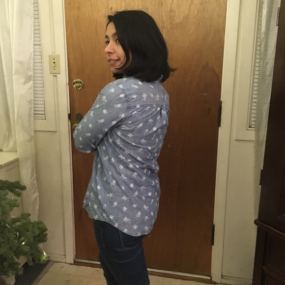 Floral chambray shirt - Picture 4 of 8